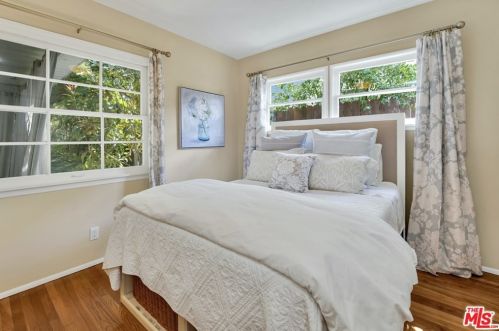 5528 Buffalo Ave, Van Nuys CA 91401-5226 exterior