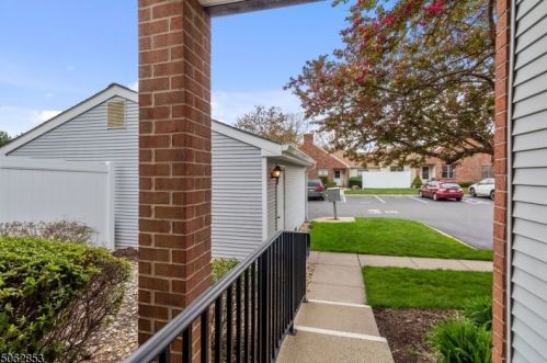 84 Whitehead Ln, East Brunswick NJ  08816-5633 exterior