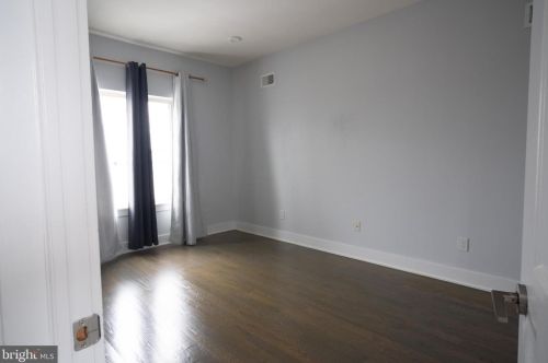 1411 Darien St, Philadelphia PA  19147-5705 exterior
