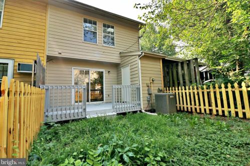 55 Mallard Ct, Charles Town WV  25414-5804 exterior