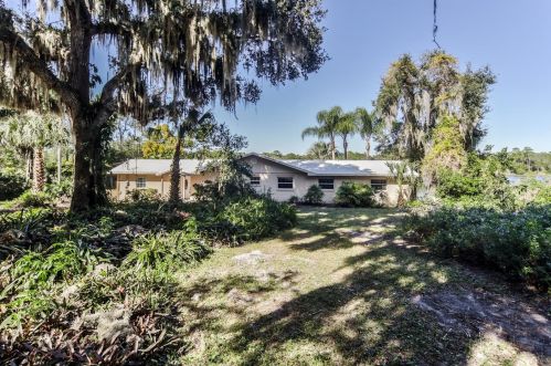 1750 Old Titusville Rd, Deltona, FL 32725-9513