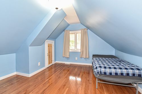 922 75th St, Milwaukee WI 53214-3016 exterior