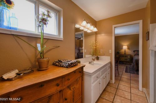 808 Abrego Dr, Green Valley AZ  85614-3641 exterior