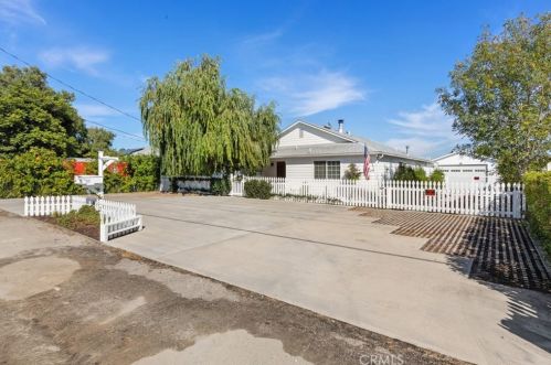 2325 Cypress Ave, Lemon Grove, CA 91945-3814
