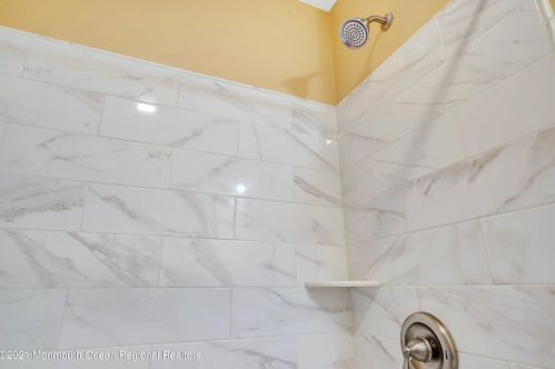 305 Bartley Rd, Jackson Twp NJ  08527-1166 exterior