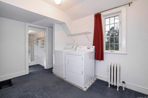 23 Lewis Ave, Hartsdale NY  10530-2803 exterior