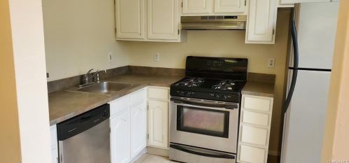 536 Saracino Dr, Maybrook, NY 12543-1162
