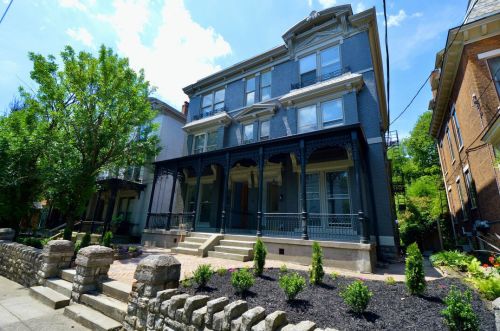 613 Greenup St, Covington, KY 41011-2523