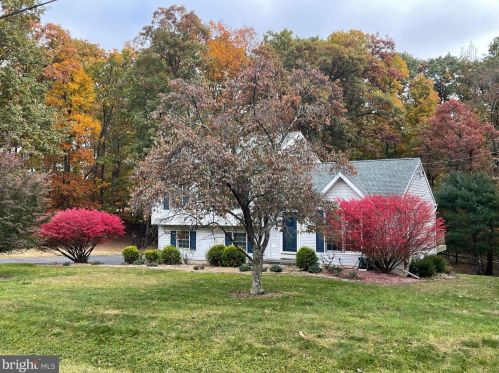 163 Antietam Dr, Falling Waters, WV 25419-4900