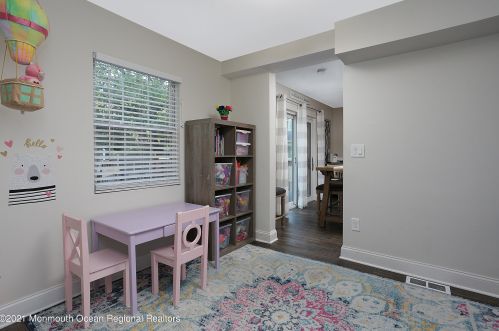 458 Center Ave, Middletown NJ  07748-5369 exterior