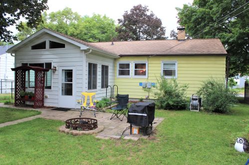 2156 Johnson St, La Crosse, WI 54601-5938