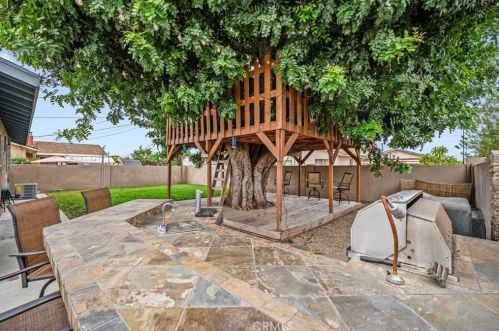 5775 Rio Way, Buena Park CA  90620-1249 exterior