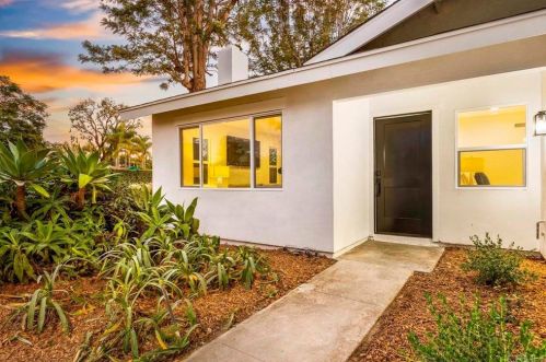 2079 Park Dale Ln, Encinitas CA  92024-4325 exterior