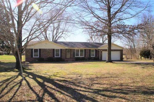 245 Oriole Ln, Paducah, KY 42001-6104