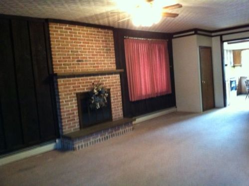 26 Phillips St, Coaldale, PA 18218-1526
