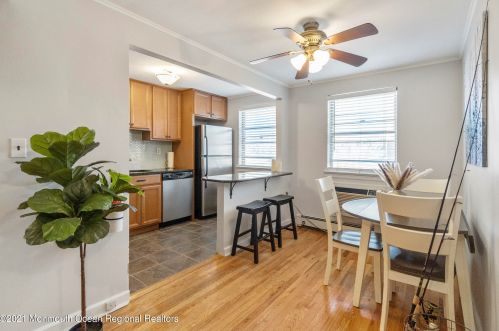 77 Manor Dr, Tinton Falls NJ  07712-2568 exterior