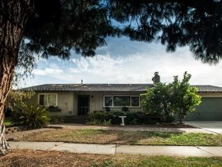1362 Briarcroft Rd, Claremont, CA 91711-3001