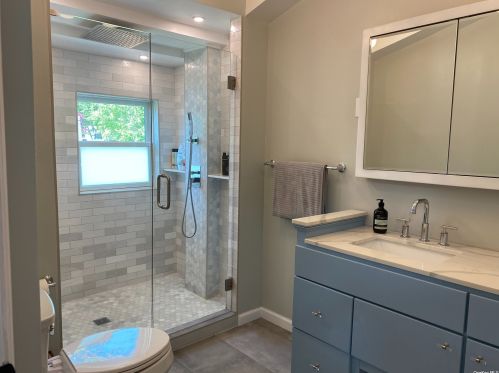 22 Ardmore Pl, San Remo NY  11754-4002 exterior