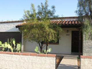 3719 Avenida Arbodela, Tucson AZ  85716-1087 exterior