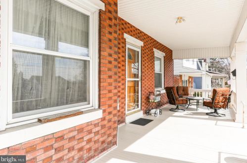 321 Walnut St, Lemoyne, PA 17043-1647