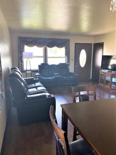 1902 17th Ave, Kenosha WI  53140-4713 exterior