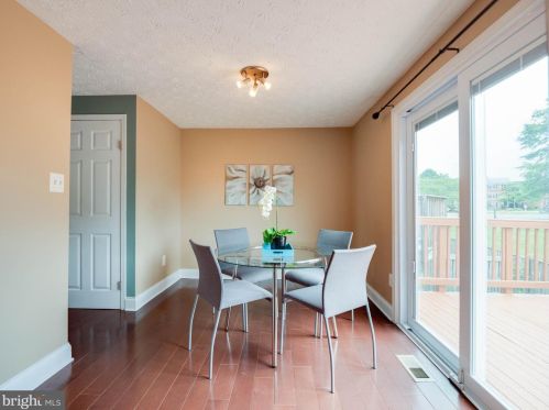 7413 Aspenpark Rd, Lorton VA  22079-1848 exterior