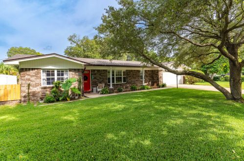601 Merioneth Dr, Fort Walton Beach, FL 32547-1712