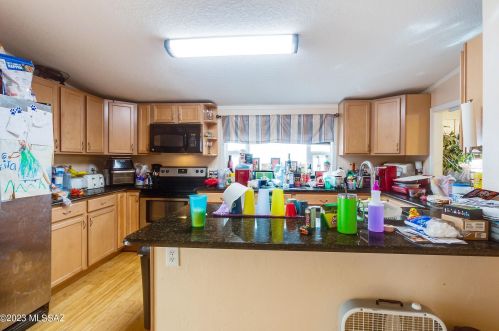 9011 Valgrind Ln, Tucson AZ  85743-7912 exterior