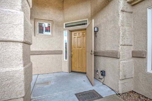 295 Continental Vis Pl, Green Valley AZ 85614-1457 exterior