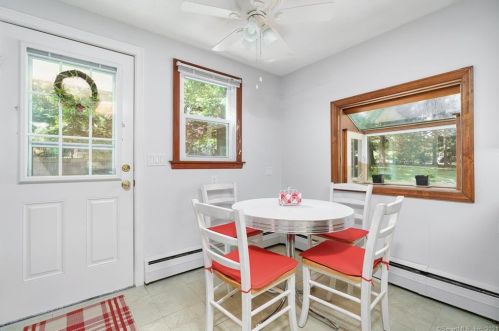 73 Notch Rd, Manchester CT  06043-7421 exterior