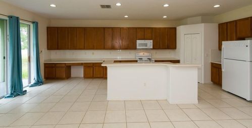 3909 Ashworth Pl, Lakeland FL  33810-3835 exterior