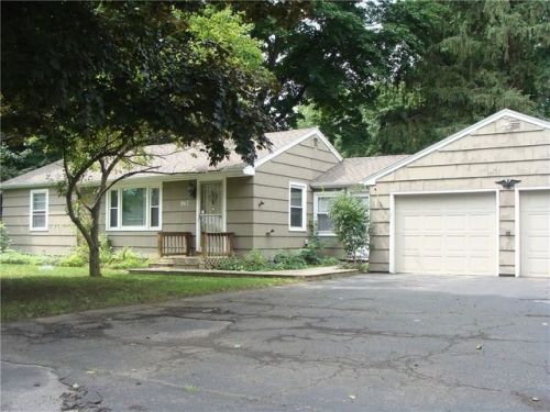 867 Bay Rd, Webster, NY 14580-1647