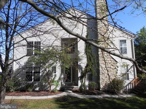 33 Hampton Ct, Norristown, PA 19403-1072