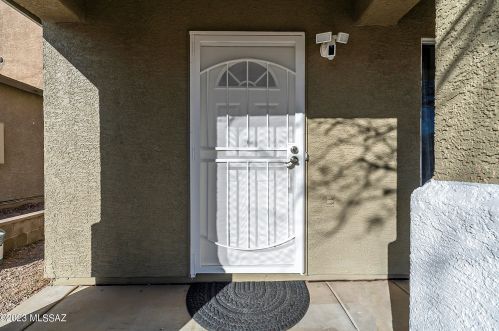 2052 Cutter Ln, Tucson, AZ 85710-8100