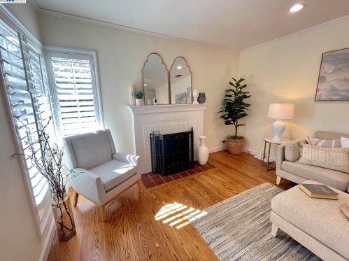 1325 136th Ave, San Leandro CA  94578-2549 exterior