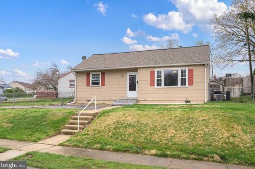 30 Mark Dr, New Castle, DE 19720-1746