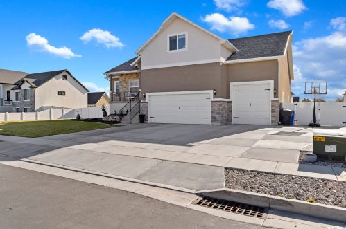 3937 North St, Ogden, UT 84404-4795