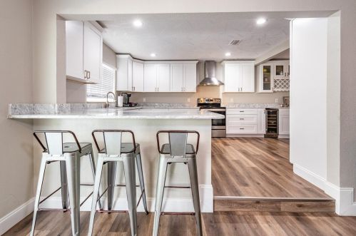 2406 Sunset Ln, Lutz FL  33549-8209 exterior