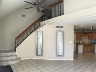 409 Ironwood Dr, Phoenix, AZ 85020-1043