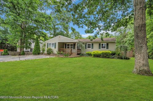 1001 Woodlane Rd, Jackson Twp NJ  08527-1555 exterior