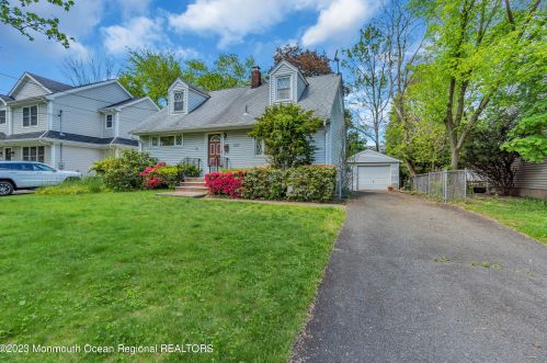 407 Berkshire Rd, Ridgewood NJ 07450-5533 exterior