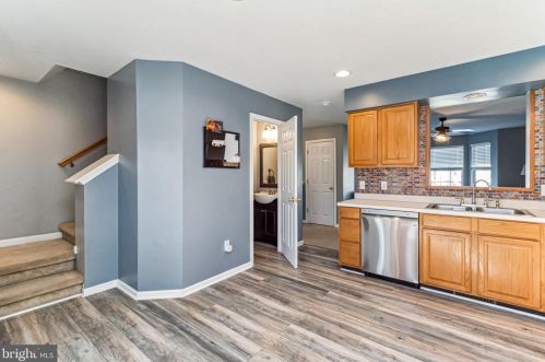 73 Zachary Dr, Hanover, PA 17331-8669