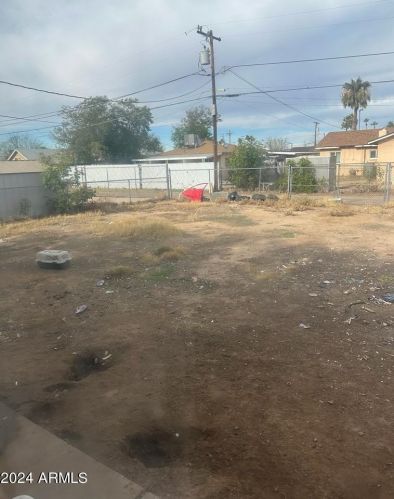 5026 Lamar Rd, Glendale AZ  85301-3411 exterior