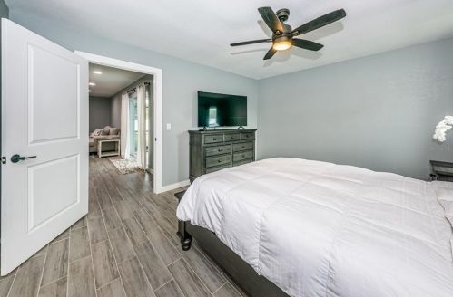5604 102nd Ave, Pinellas Park FL  33782-3306 exterior