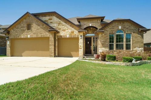 911 Oyster Crk, Creedmoor, TX 78610-2796