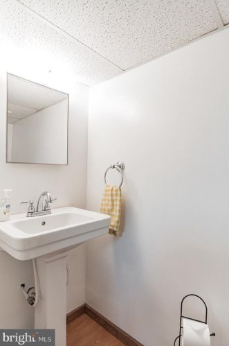 1833 Powell St, Norristown PA  19401-3025 exterior