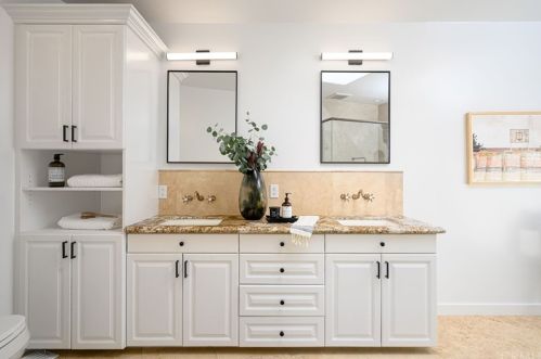 513 Dianthus St, Manhattan Beach CA  90266-6720 exterior