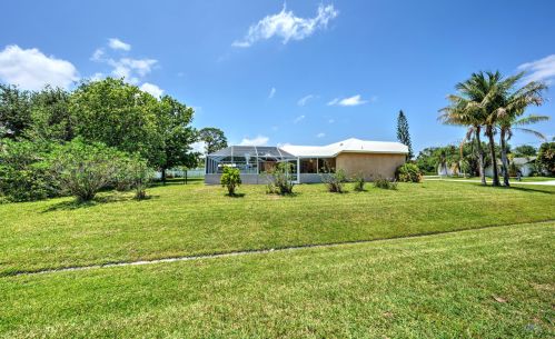350 Lucero Dr, Fort Pierce, FL 34983-1900