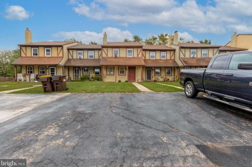 762 Sandra Ln, Norristown, PA 19403-3922