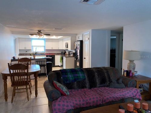 7231 Robstown Dr, Port Richey, FL 34668-3949